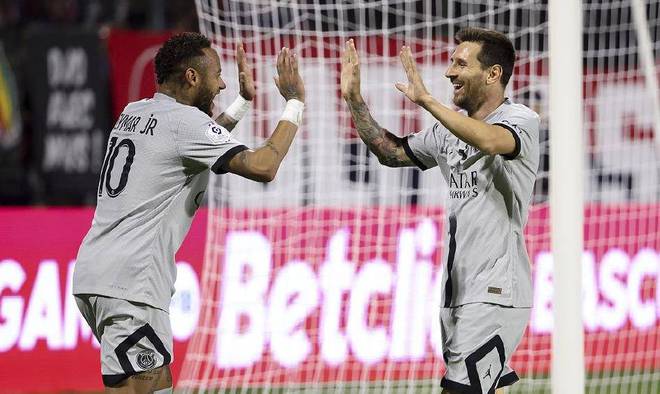 Neymar scorede 4 mål alene, og Messi er den bedste i kampen